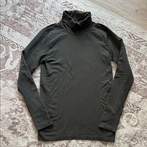 lululemon athletica Forest Green Long Sleeve Turtleneck